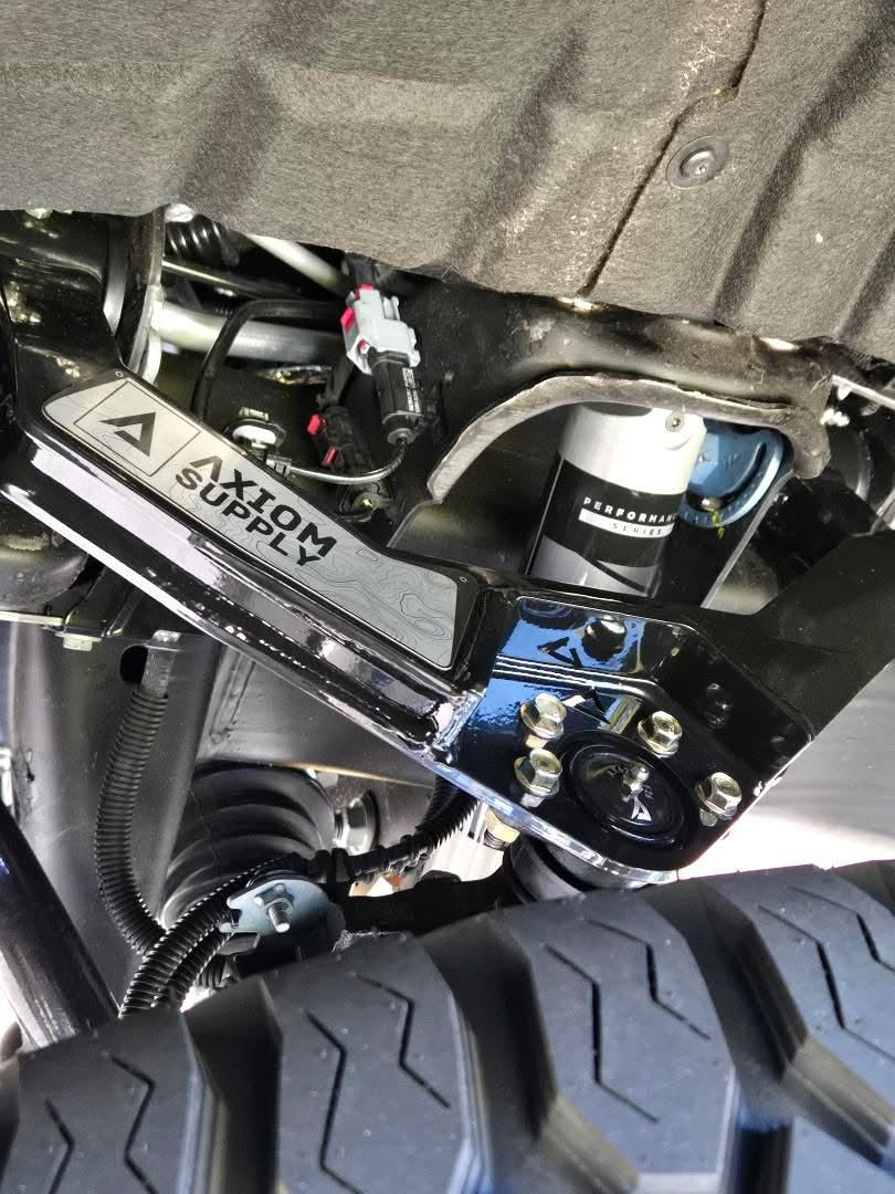 Axiom Supply Stage 3 FOX 2.0" Performance Leveling System GM HD Truck 2500 / 3500 Silverado / Sierra 2011-2019