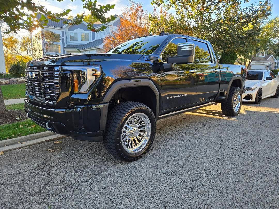 Axiom Supply Stage 3 FOX 2.5" Performance Leveling System GM HD Truck 2500 / 3500 Silverado / Sierra 2020-2026